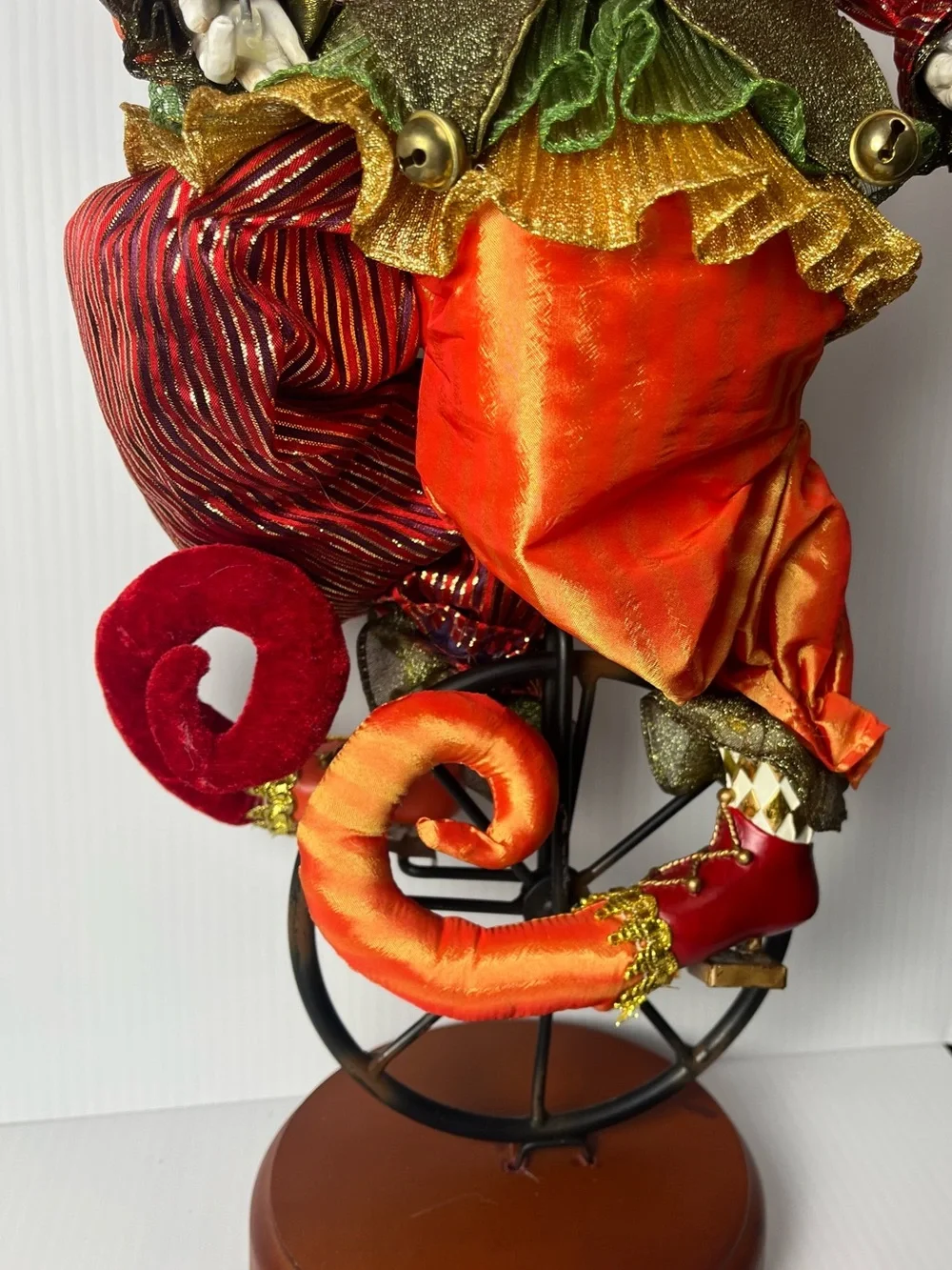 Mark Roberts this vibrantly